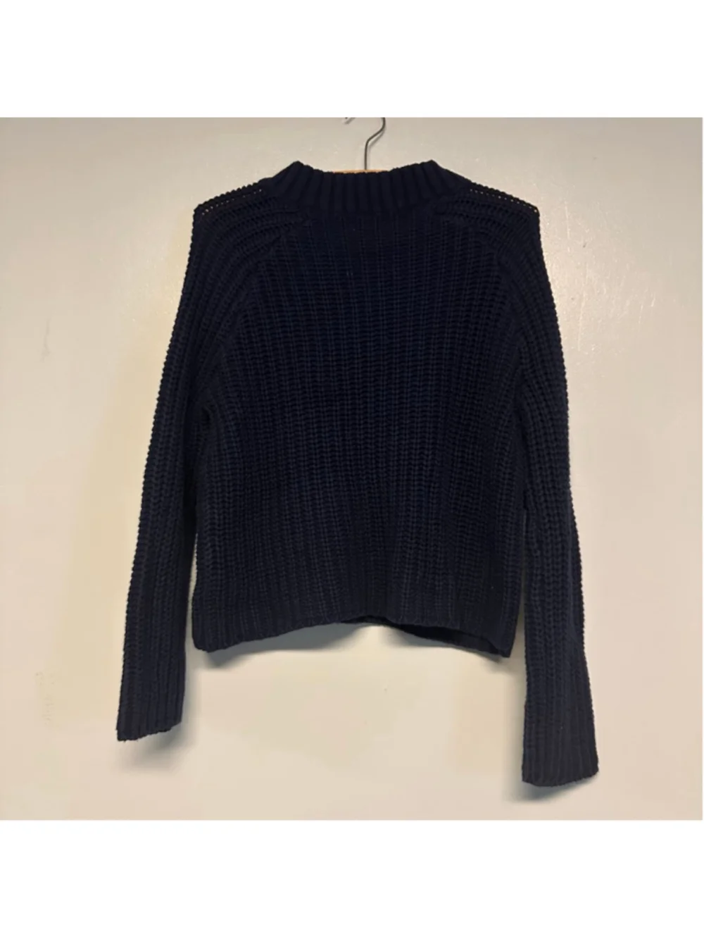 Aerie Navy V-Neck Lace-Up Sweater Women’s Size  XS chunky knit casual